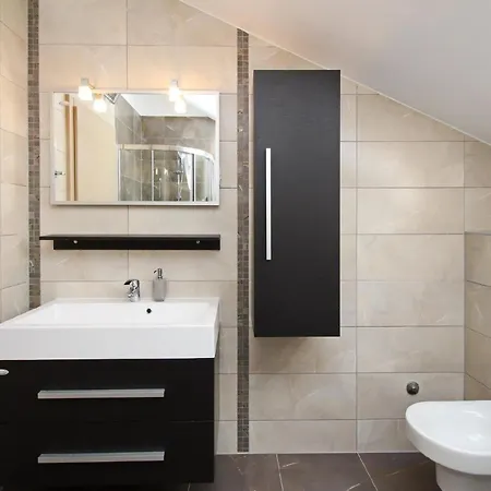 Apartment Tolles In Mit Terrasse *