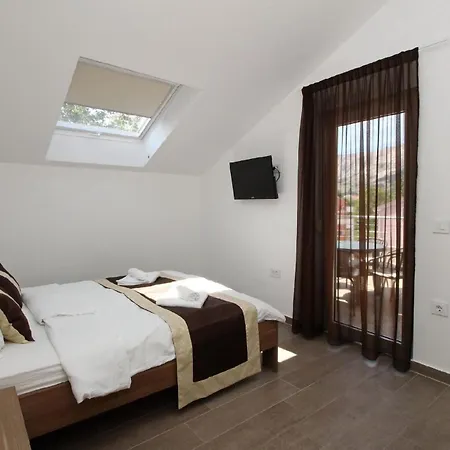 Tolles In Mit Terrasse Apartment *