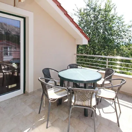 Tolles In Mit Terrasse *